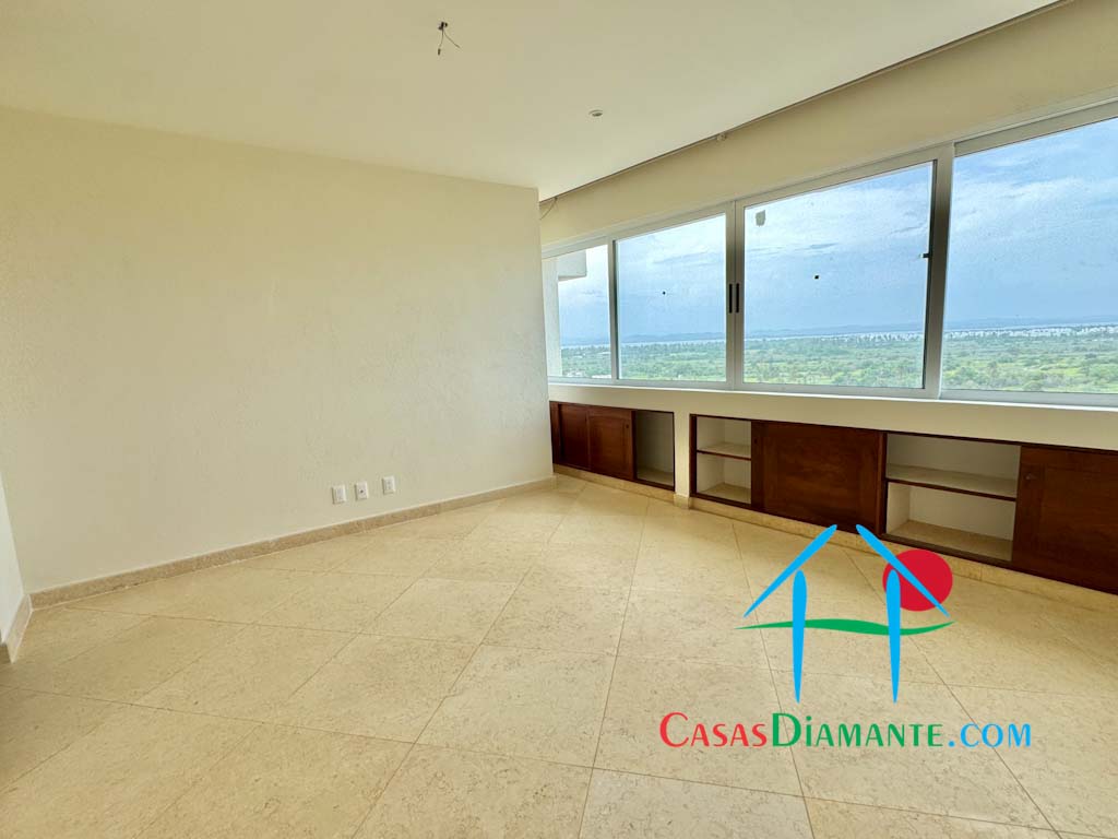 Playamar Tres Cantos T2 802 - Recámara uno 3